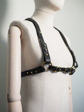 HARNESS, Suspender