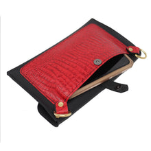 BAG, Envelope Clutch with Magnetic Closure